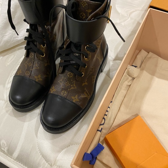 Louis Vuitton Boots Wonderland Flat Ranger - Picture 5 of 8
